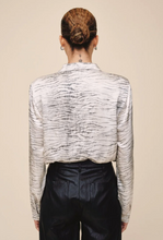 Load image into Gallery viewer, Clean Hidden Placket Shirt
