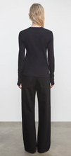 Load image into Gallery viewer, Cashmere Easy Cuffed Crew in Black
