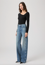 Load image into Gallery viewer, Sasha Wide Leg Jean with Snaps
