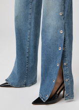 Load image into Gallery viewer, Sasha Wide Leg Jean with Snaps
