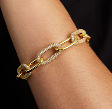 Load image into Gallery viewer, Solene Pave Link Bracelet
