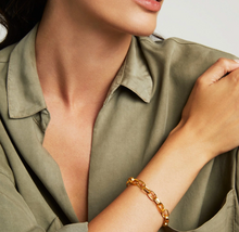 Load image into Gallery viewer, Manhattan Chain Link Statement Bracelet

