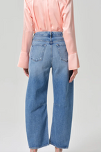 Load image into Gallery viewer, Miro Relaxed Jean in Lolita
