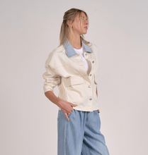 Load image into Gallery viewer, Front Pocket Denim Jacket
