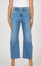 Load image into Gallery viewer, Lasso Jean in Kenia
