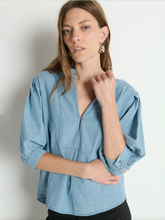 Load image into Gallery viewer, Emmett Top in Chambray
