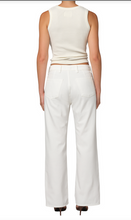 Load image into Gallery viewer, Annina Pocket Trouser in Soft White
