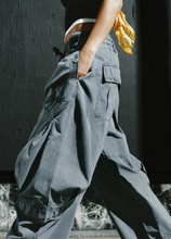 Load image into Gallery viewer, Onset Pull-On Cargo Pant in Steel
