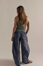 Load image into Gallery viewer, Onset Pull-On Cargo Pant in Steel

