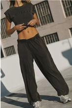 Load image into Gallery viewer, Hot Shot Crossover Set in Black
