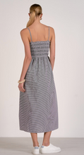 Load image into Gallery viewer, Black Seersucker Midi Dress
