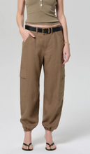 Load image into Gallery viewer, Ciela Balloon Unity Pant

