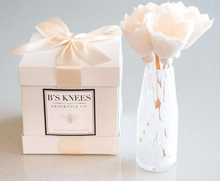 Load image into Gallery viewer, White Confetti Diffusers
