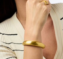 Load image into Gallery viewer, Catalina Demi Hinge Bangle
