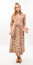 Load image into Gallery viewer, Graphic Midi Shirt Dress
