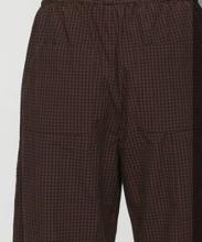 Load image into Gallery viewer, Theo Drawstring Pant in Hot Toddy Check
