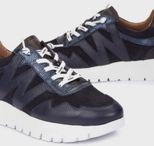 Load image into Gallery viewer, Odisei 110 Sneaker in Midnight Navy
