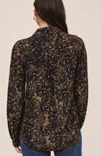 Load image into Gallery viewer, Utility Pocket Button Down in Camo
