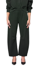 Load image into Gallery viewer, Miro Sweatpants in Juniper
