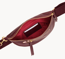 Load image into Gallery viewer, Charles Crossbody Med in Cherrywood Pebble/Brushed Gold
