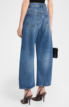 Load image into Gallery viewer, The Bow Crop Jean in Soundwave
