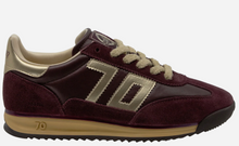 Load image into Gallery viewer, Jogger W26 Sneaker in Wine Gold
