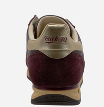 Load image into Gallery viewer, Jogger W26 Sneaker in Wine Gold
