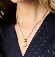 Load image into Gallery viewer, Sahara Solitaire Necklace
