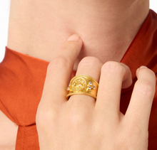 Load image into Gallery viewer, Coin Crest Ring
