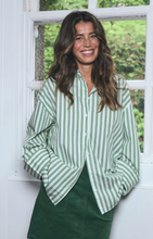 Load image into Gallery viewer, Ihgilu Shirt in Green &amp; White Stripe
