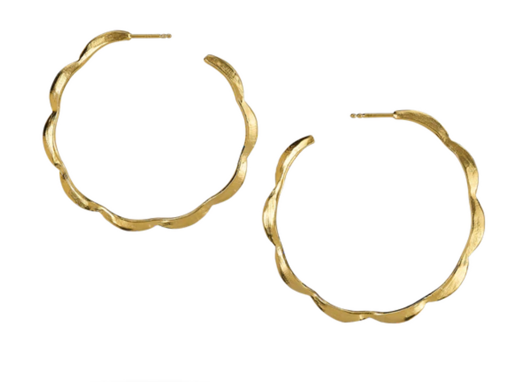 Reverie Scallop Hoops