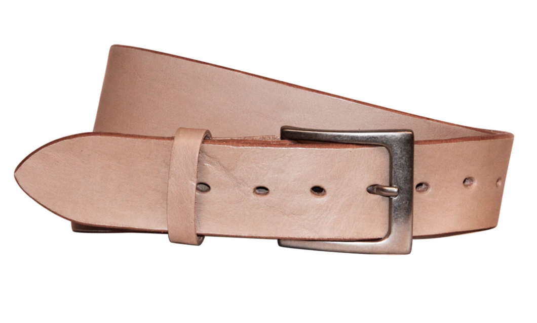 Lato Curved Handmade Leather Belt in Cremello
