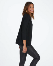 Load image into Gallery viewer, Dolman Perfect Length Top in Black

