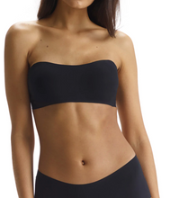 Load image into Gallery viewer, Butter Soft-Support Strapless Bralette in Black

