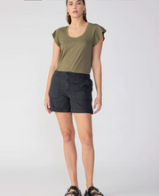 Load image into Gallery viewer, Switchback Cuffed Shorts in Black
