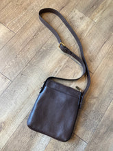 Load image into Gallery viewer, Lizzy Crossbody
